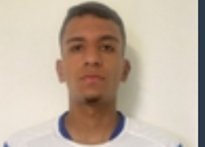 Luís Guilherme, lateral-direito do Altos