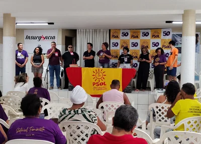 Membros da Rede e do PSOL reunidos