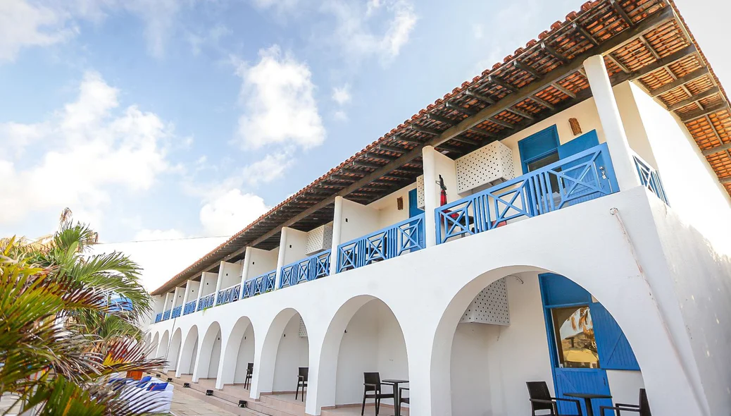 O hotel está localizado na Rua dos Magistrados, 2350, Atalaia