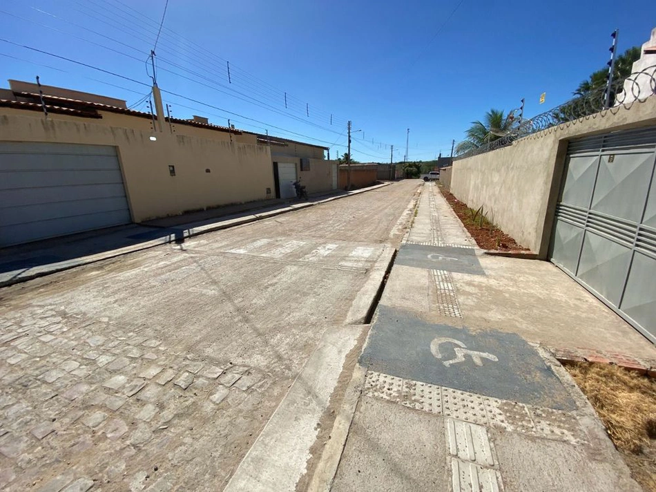 Pavimentação poliédrica em São Raimundo Nonato
