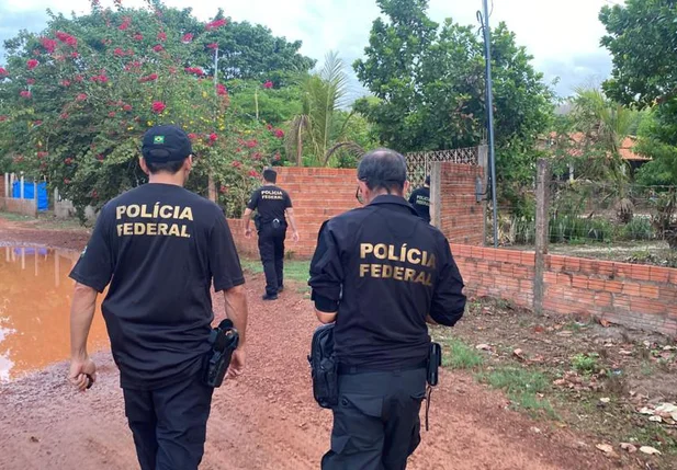 PF durante operação de combate ao tráfico internacional de drogas