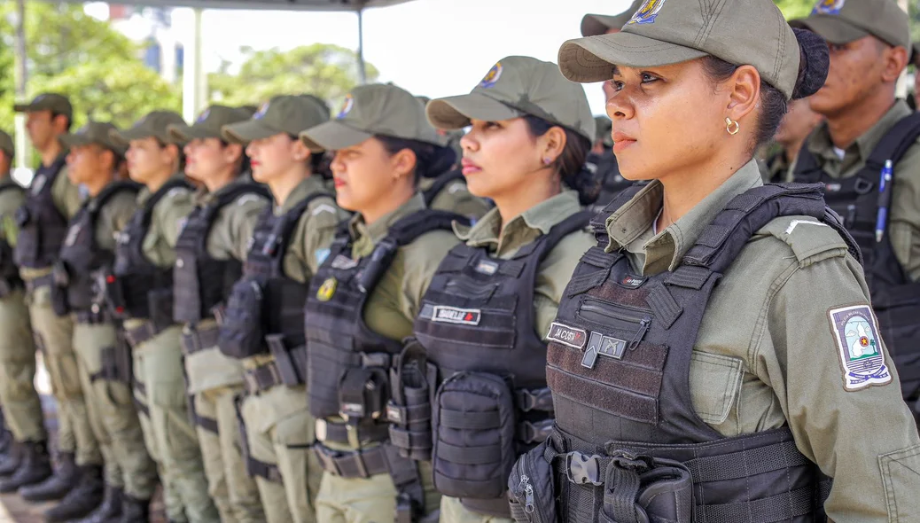 Polícia Militar do Piauí perfilada durante a solenidade
