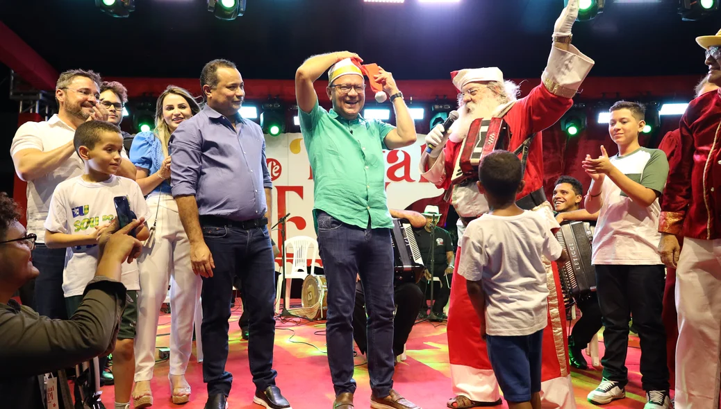 Presidente Franzé com o papai  noel