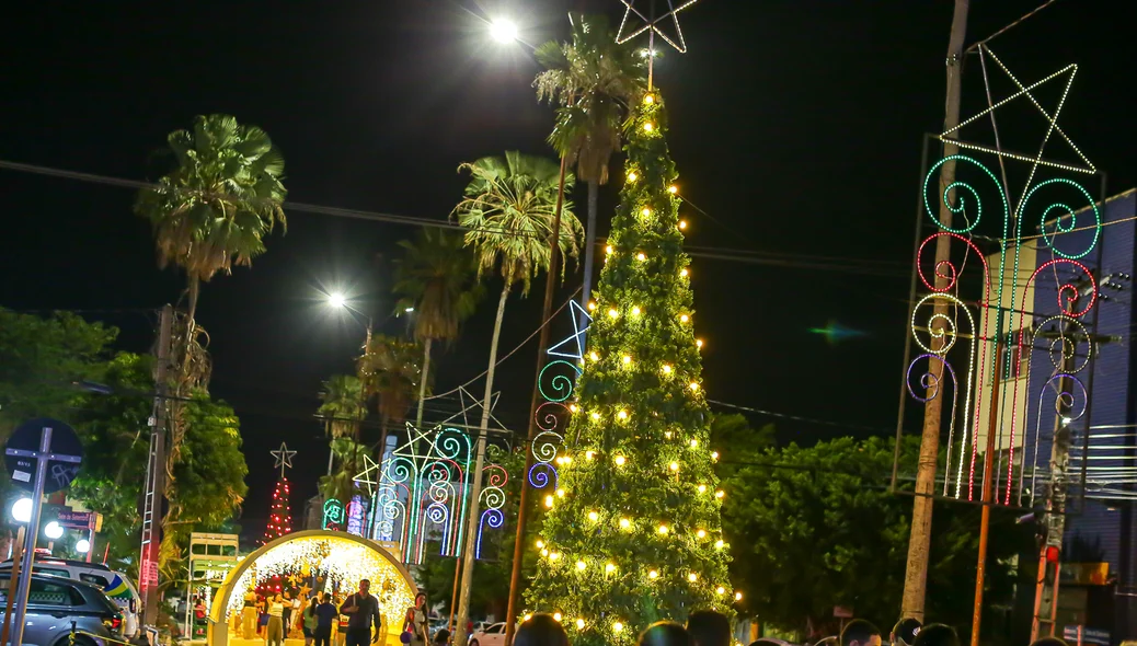 Primeira decoração de Natal do governo Fonteles