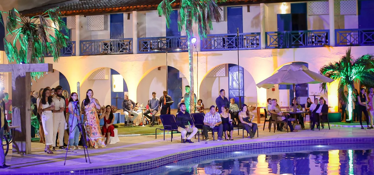 Público presenta na reinauguração
