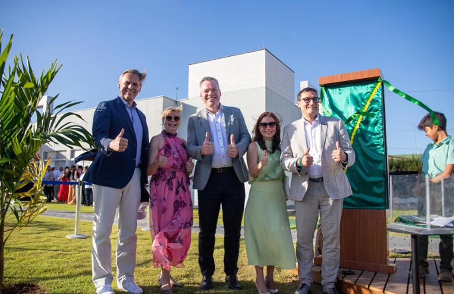 Representantes da Solatio Energia Livre e pela Green Energy Park