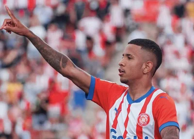 Savinho, atacante brasileiro do Girona