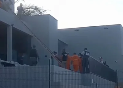 Trabalhador foi encontrado no teto de residência do Aldebaran