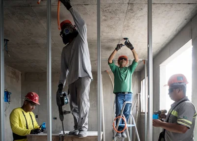 Trabalhadores da construção civil