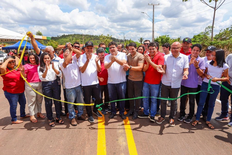 Trecho da PI 112 é inaugurado pelo governador Rafael Fonteles