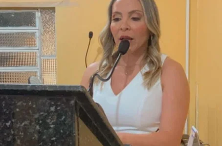 Vereadora Maria Renata toma posse como prefeita de Dom Expedito Lopes