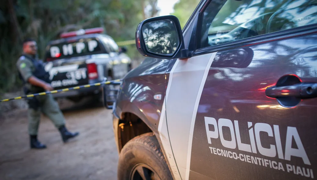 Viaturas da Polícia Civil