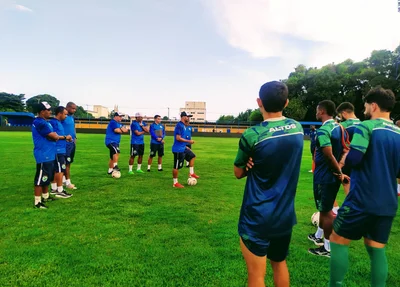 Altos treinou no Lindolfo Monteiro