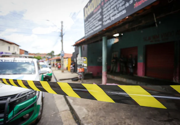 Área foi isolada pela Polícia Militar