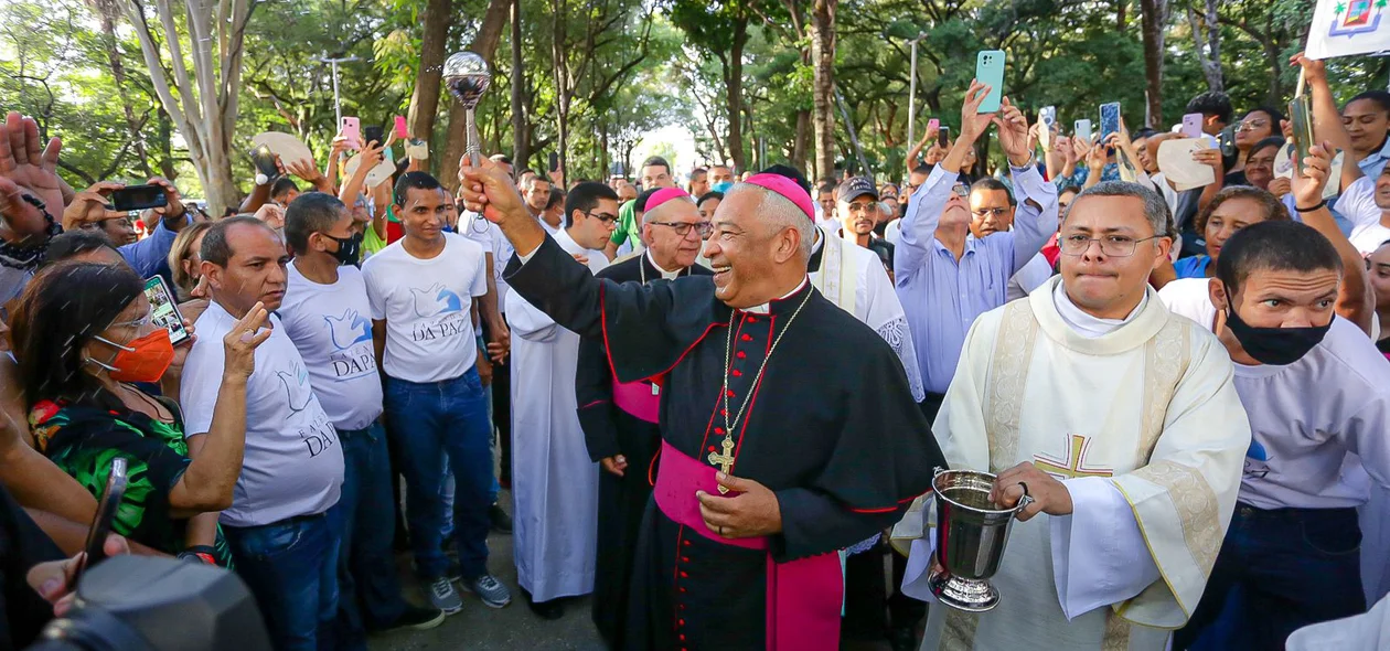 Arquidiocese de Teresina organizou missa canônica