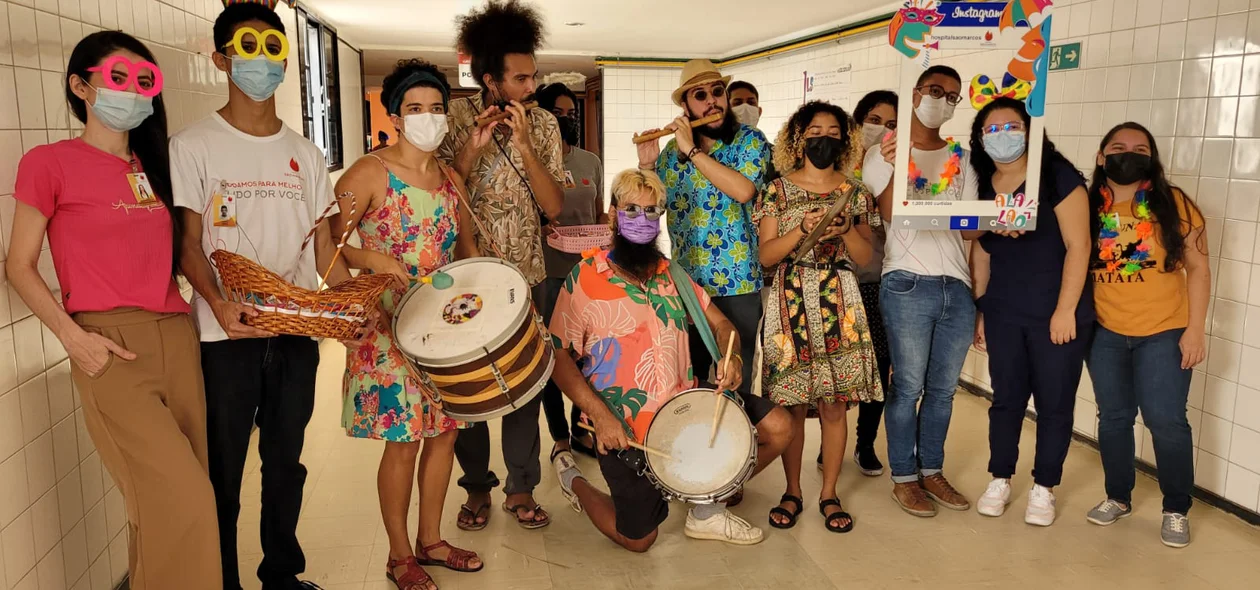Banda Caju Pinga Fogo alegrou os corredores do Hospital