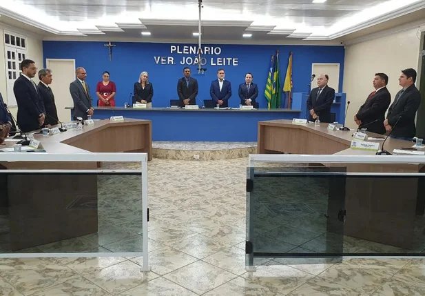 Câmara de Oeiras abre Ano Legislativo com mensagem do prefeito Zé Raimundo