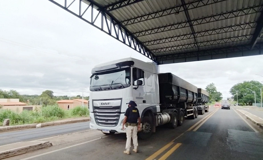 Caminhão apreendido