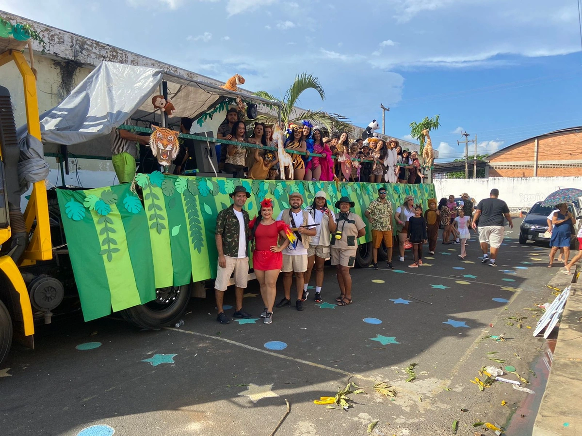 Caminhão Safari, uma selva animada – Caminhão mais animado