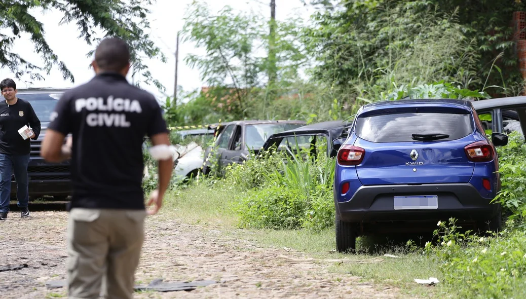 Carro foi usado na tentativa de assalto