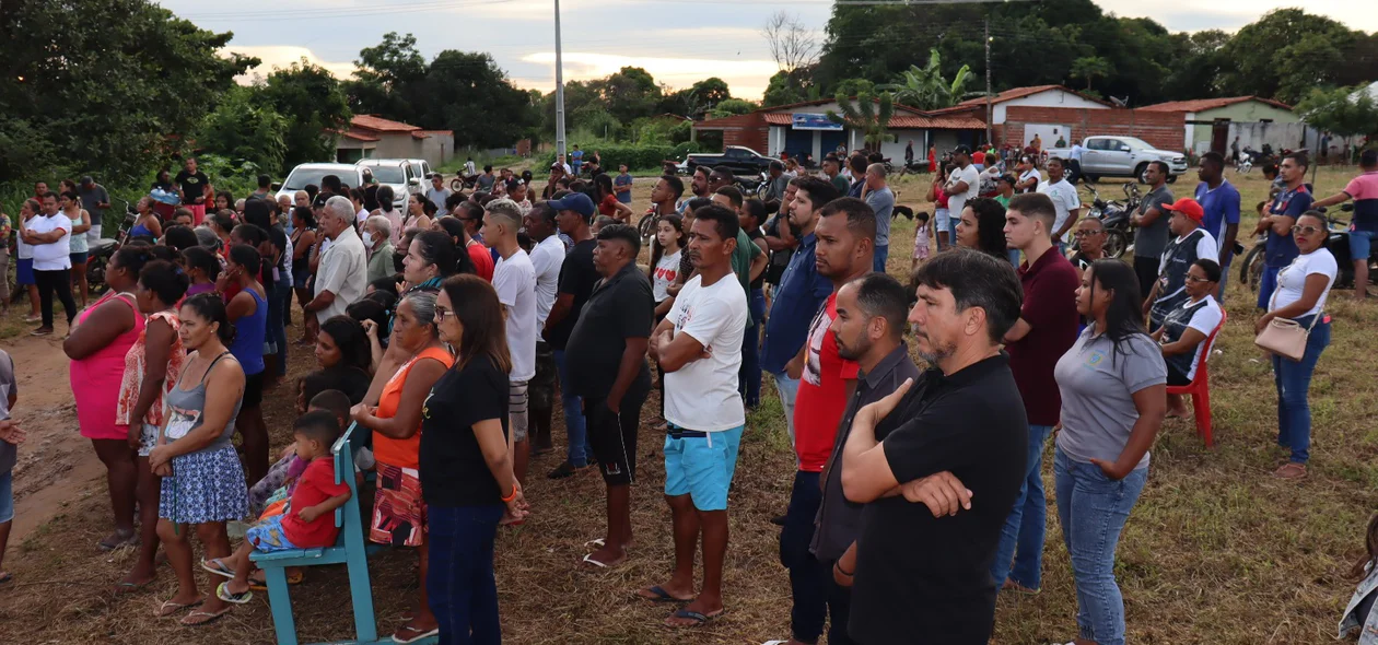 Casal e sobrinho foram sepultados
