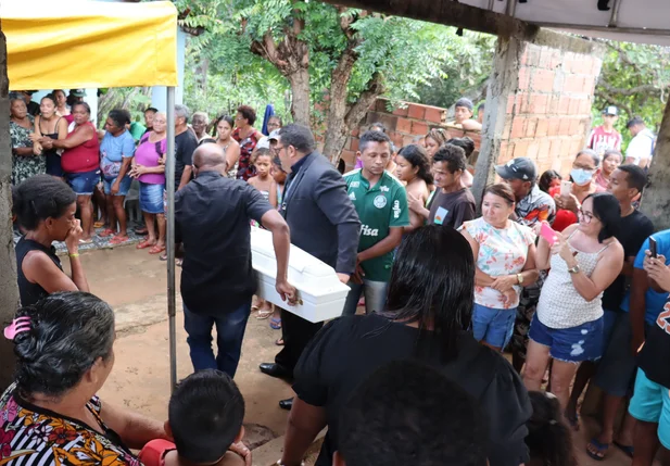Casal e sobrinho foram velados e sepultados em São Pedro do Piauí