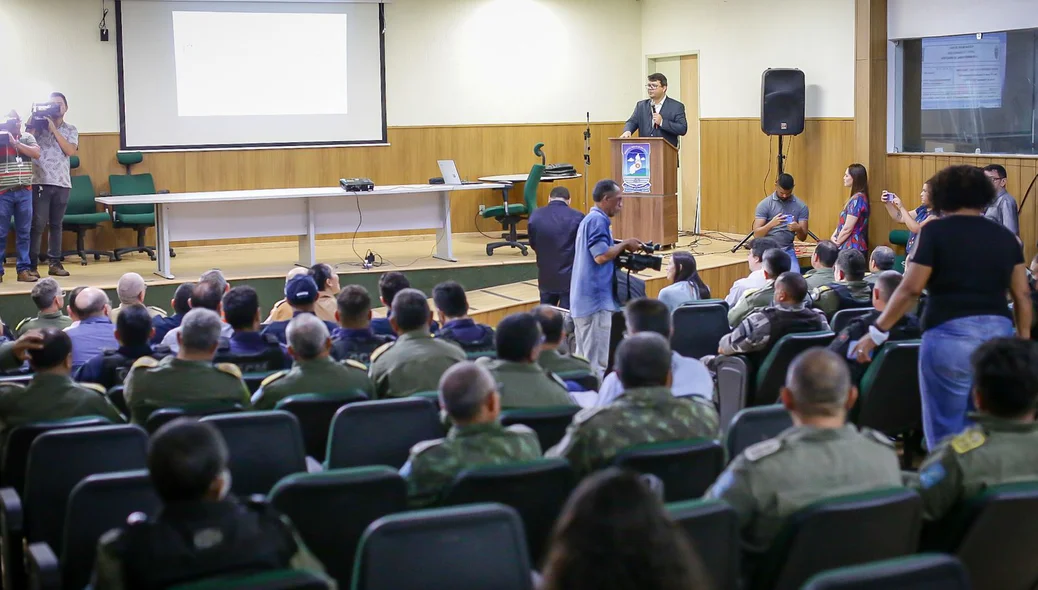 Chico Lucas discute segurança do Corso de Teresina