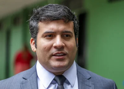 Deolindo Moura, do PT