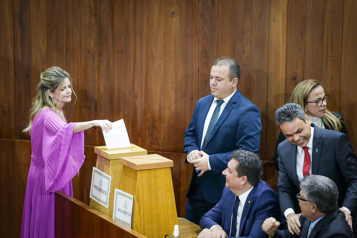 Deputada Gracinha Mão Santa
