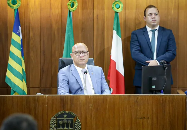 Deputado Franzé Silva, eleito presidente da Alepi para ao biênio 2023-2025