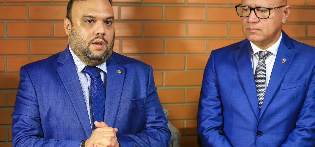 Deputado Ziza Carvalho ao lado de Franzé Silva