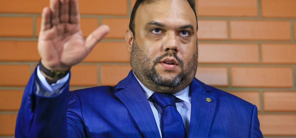 Deputado Ziza Carvalho, do MDB