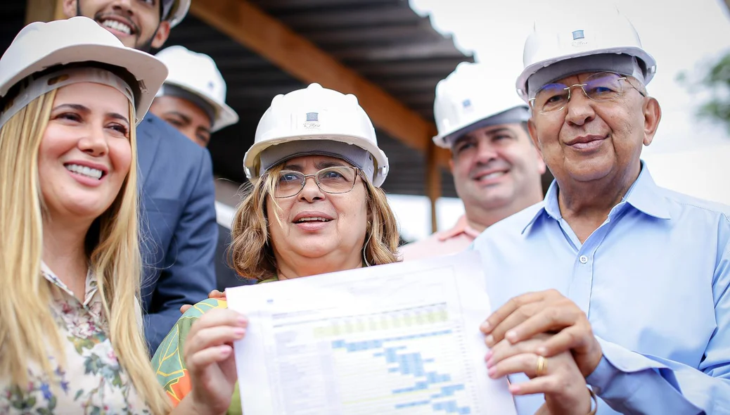 Dr. Pessoa ao lado da ministra Cida Gonçalves