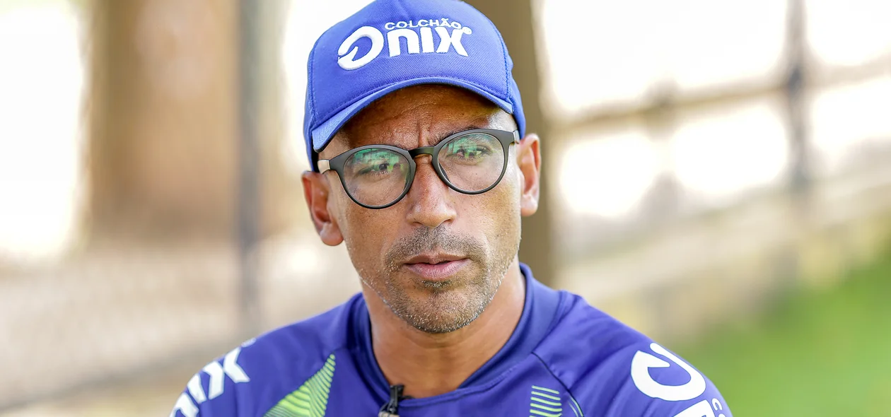 Eduardo, técnico do Fluminense do Piauí