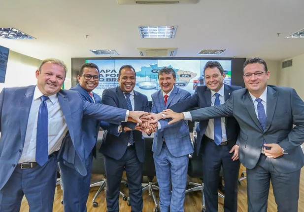 Em Brasília, Enzo Samuel busca por parceria com MDS para cadastro de pessoas em situação de rua
