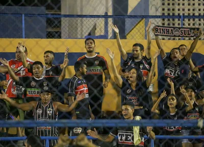 Esporão de Galo, torcida organizada do River