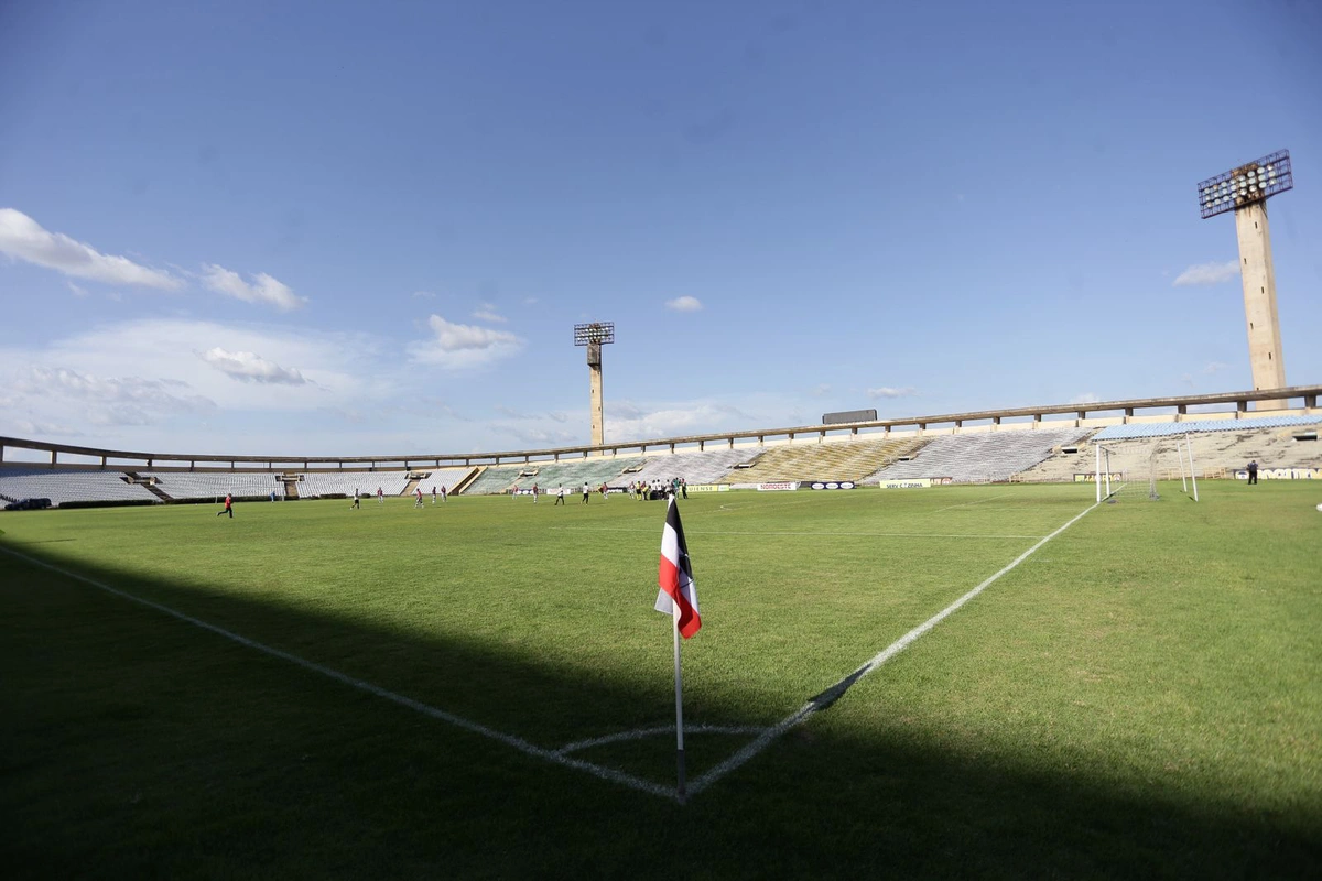 Estádio Albertão no duelo entre River e Corisabbá