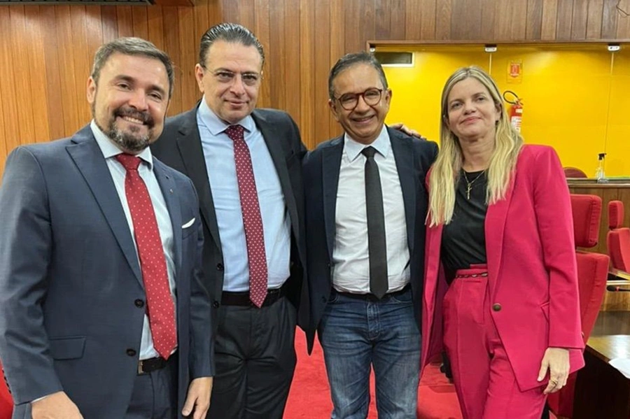 Fábio Novo (PT), Gessivaldo Isaías (Republicanos), Dr. Hélio (MDB) e Gracinha Mão Santa (PP)