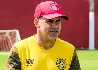 Fernando Vieira, técnico do 4 de Julho