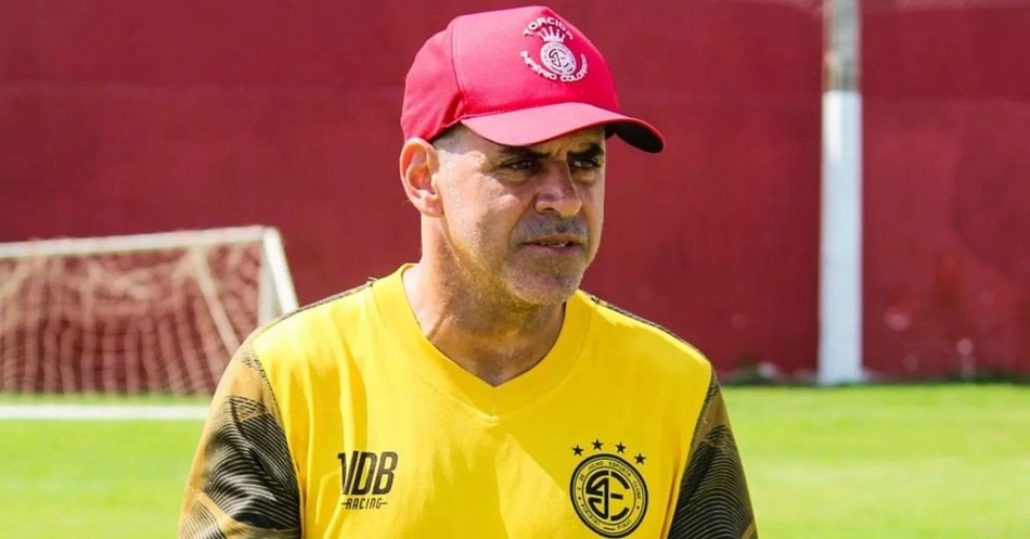 Fernando Vieira, técnico do 4 de Julho