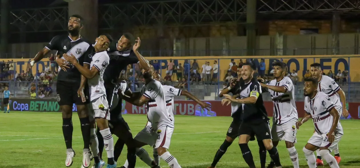 Fluminense-PI e Ponte Preta no Lindolfo Monteiro