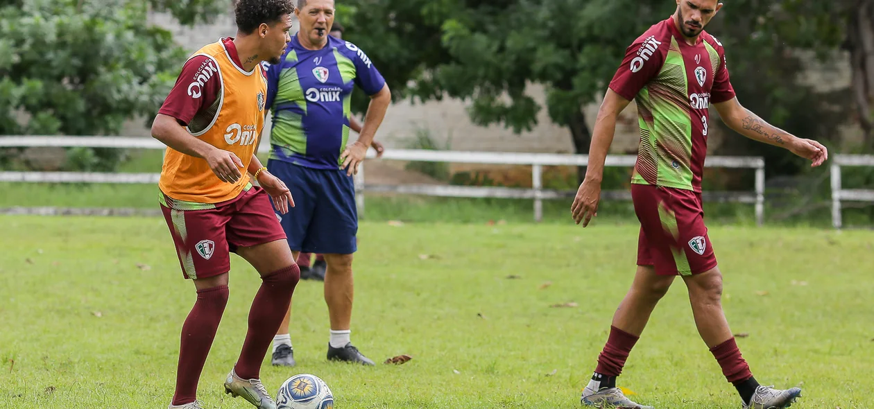 Fluminense-PI faz ultimo treino para a partida contra o Campinense