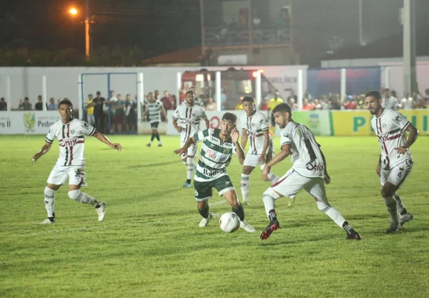 Fluminense-PI vence Altos por 2 a 1 na Arena do Guerreiro