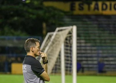 Gerson Gusmão, técnico do River