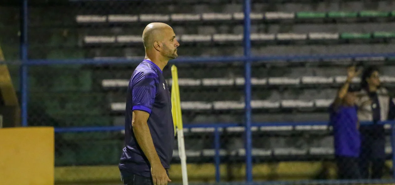 Jerson Testoni, técnico do Altos