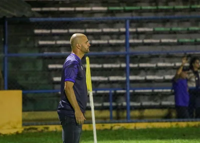 Jerson Testoni, técnico do Altos