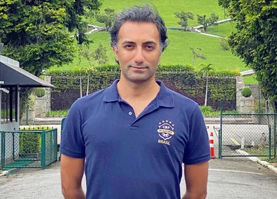 Koosha, novo técnico do Comercial