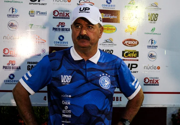 Leandro Campos, ex-técnico do 4 de Julho