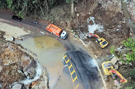 Litoral de São Paulo é atingido por fortes chuvas