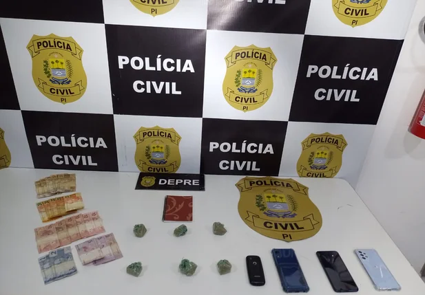 Material apreendido pela DEPRE